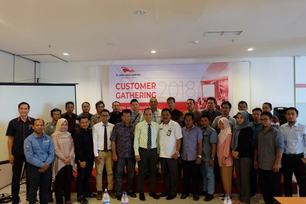 Foto Customer Gathering